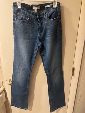 Gloria Vanderbilt Blue Denim Jeans with Gold Label Accent